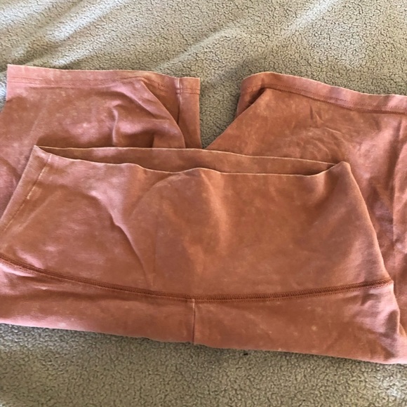 Distressed aerie biker shorts - Picture 3 of 4